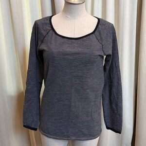 Athleta Women's Black & gray Striped Long-Sleeve Top crew neck
